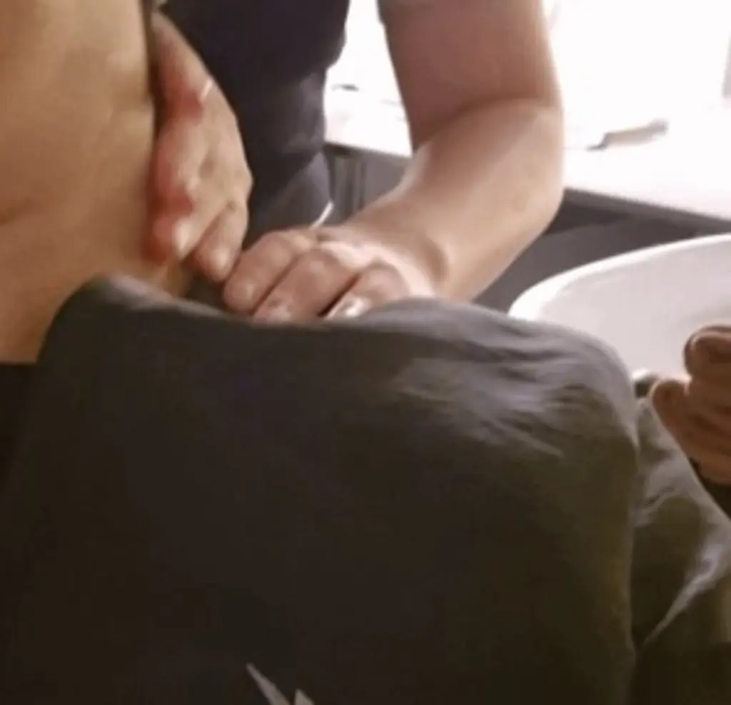 massage_therapy_neck_relax_92746